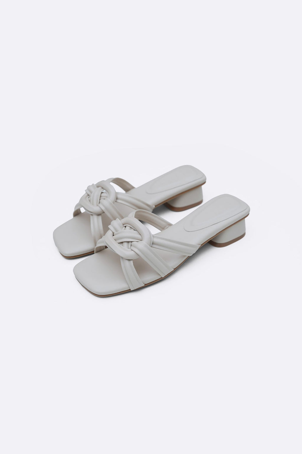 COMFY LINK HEELS