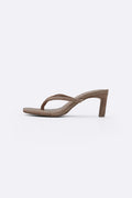 STUDIO FLIP HEELS
