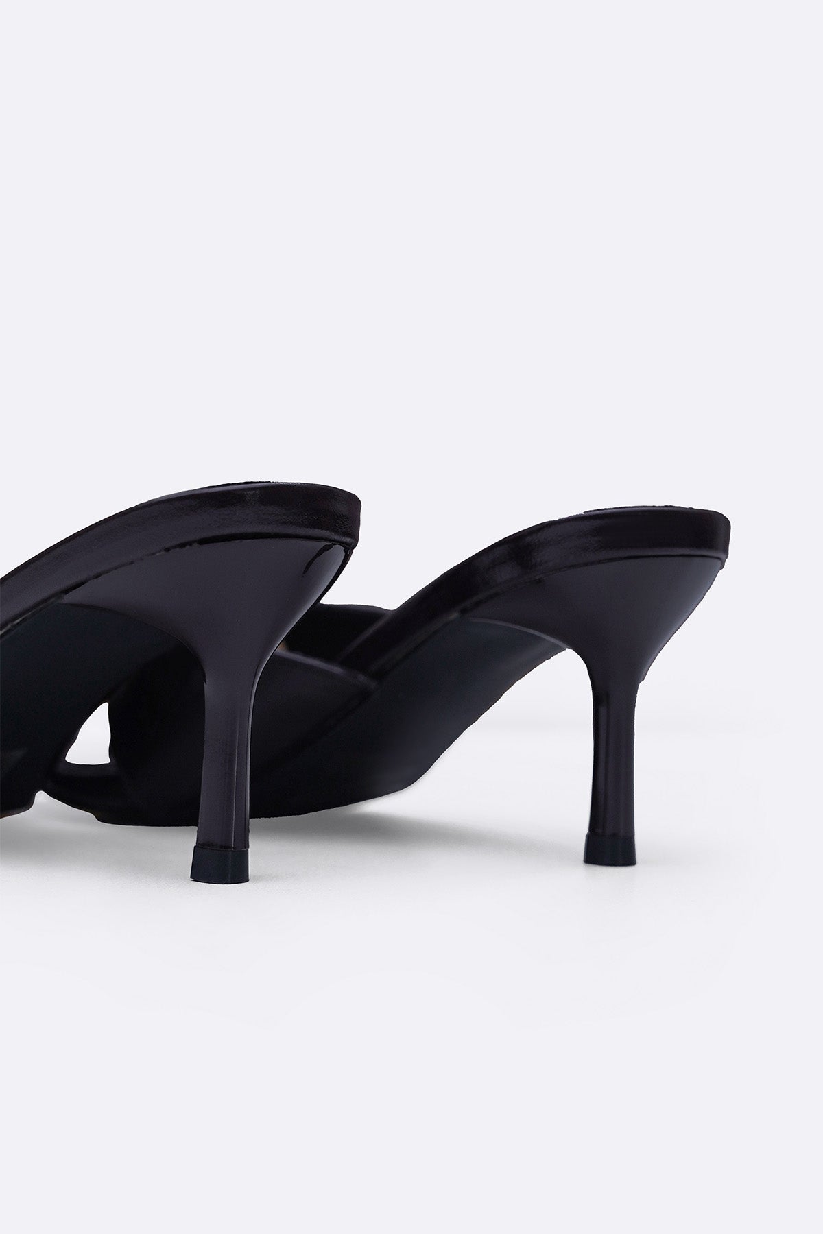 EASY RING HEELS