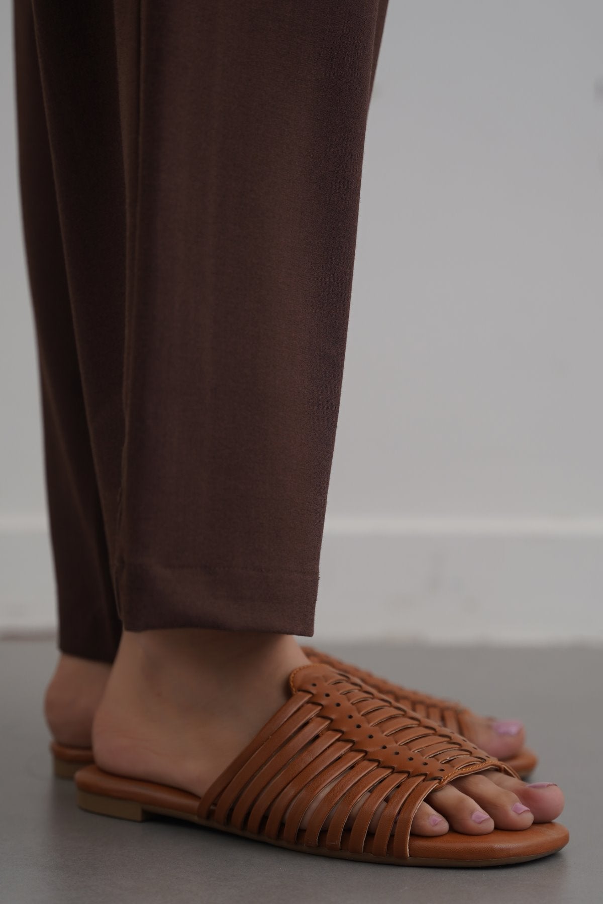 TROPICAL WEAVE SLIDES