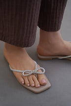 BOW FLIP FLOPS