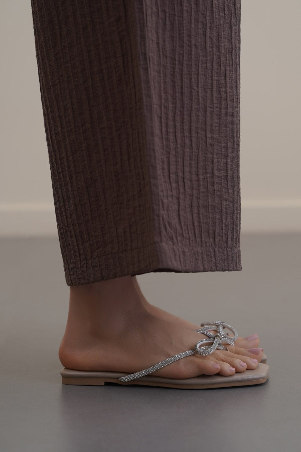 BOW FLIP FLOPS